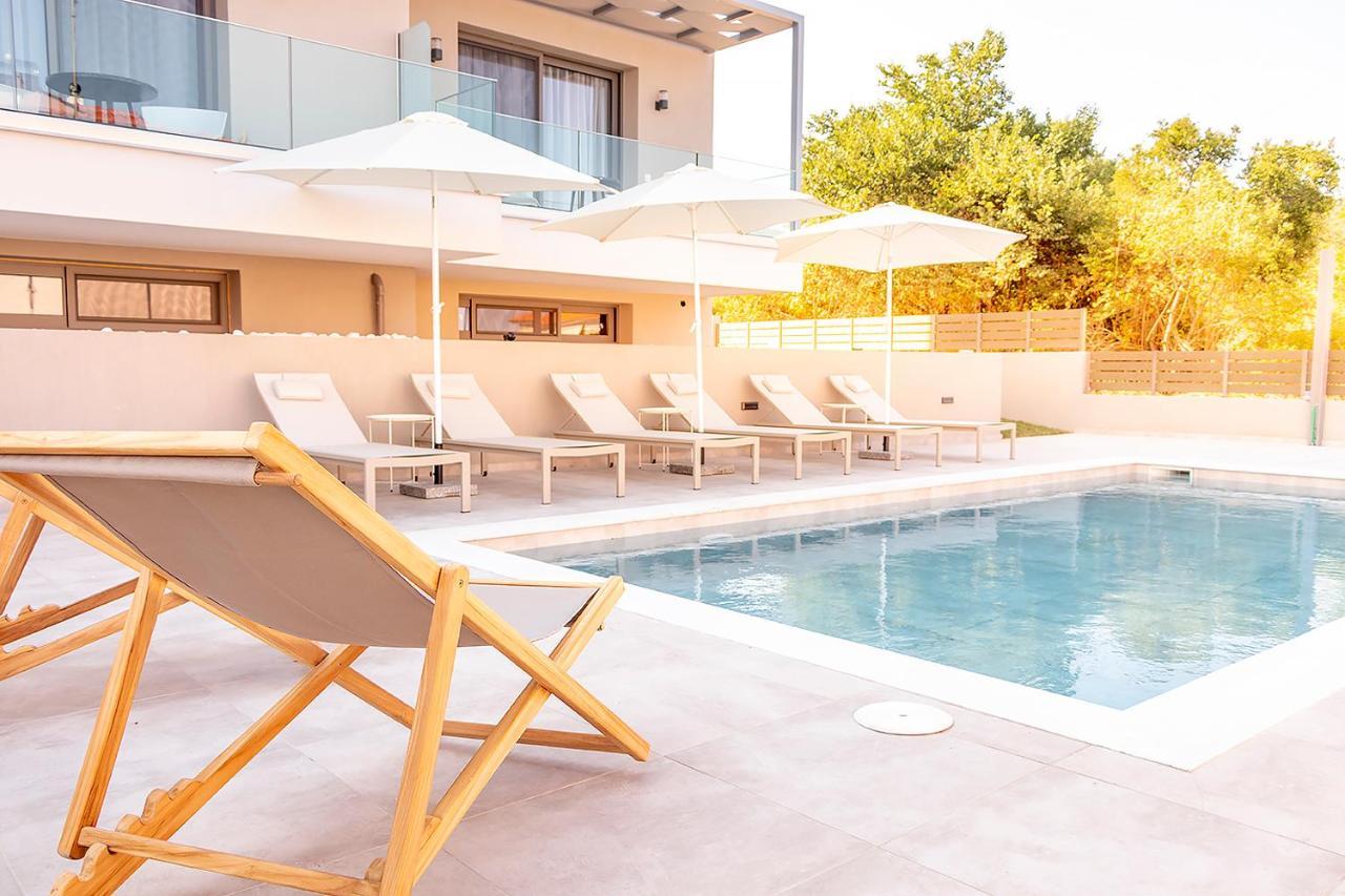 Arodo Suites Nea Iraklitsa Экстерьер фото