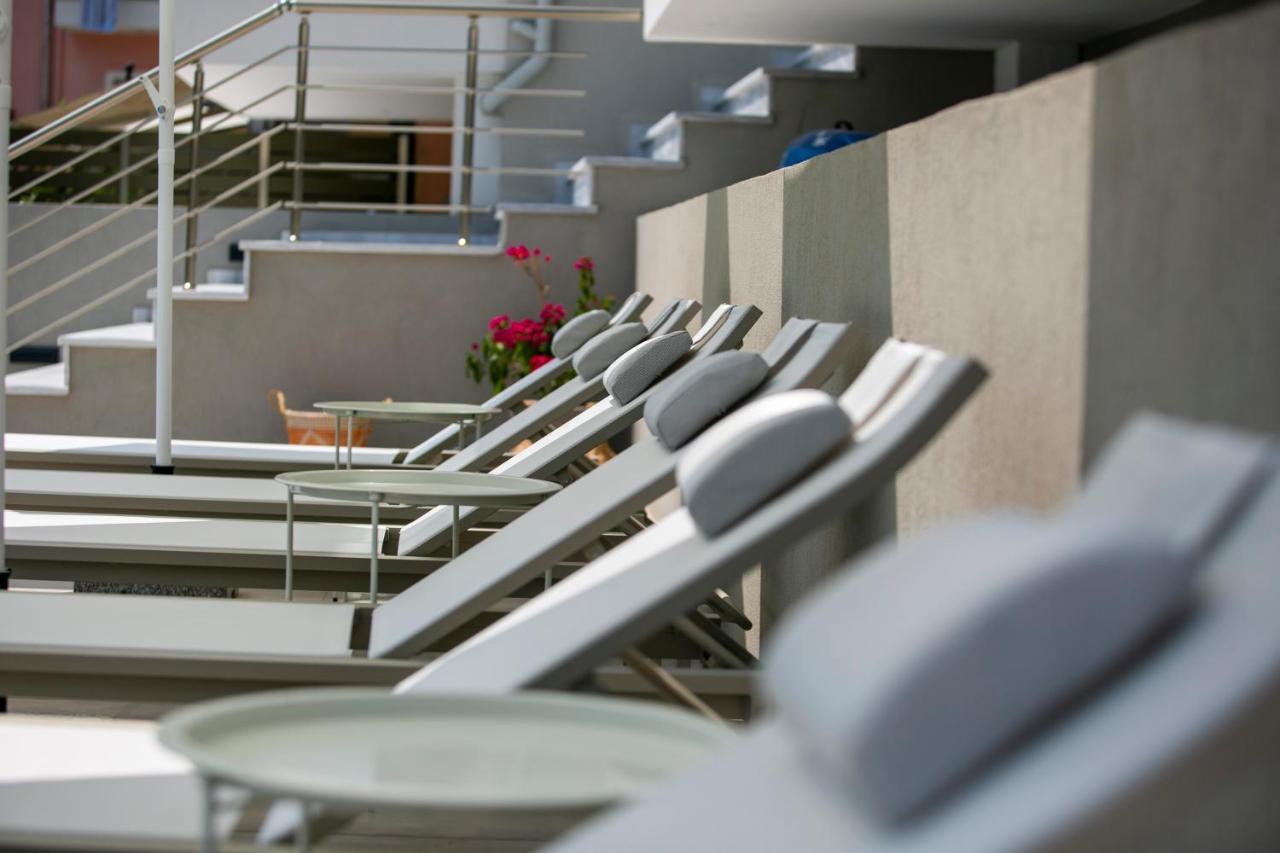 Arodo Suites Nea Iraklitsa Экстерьер фото