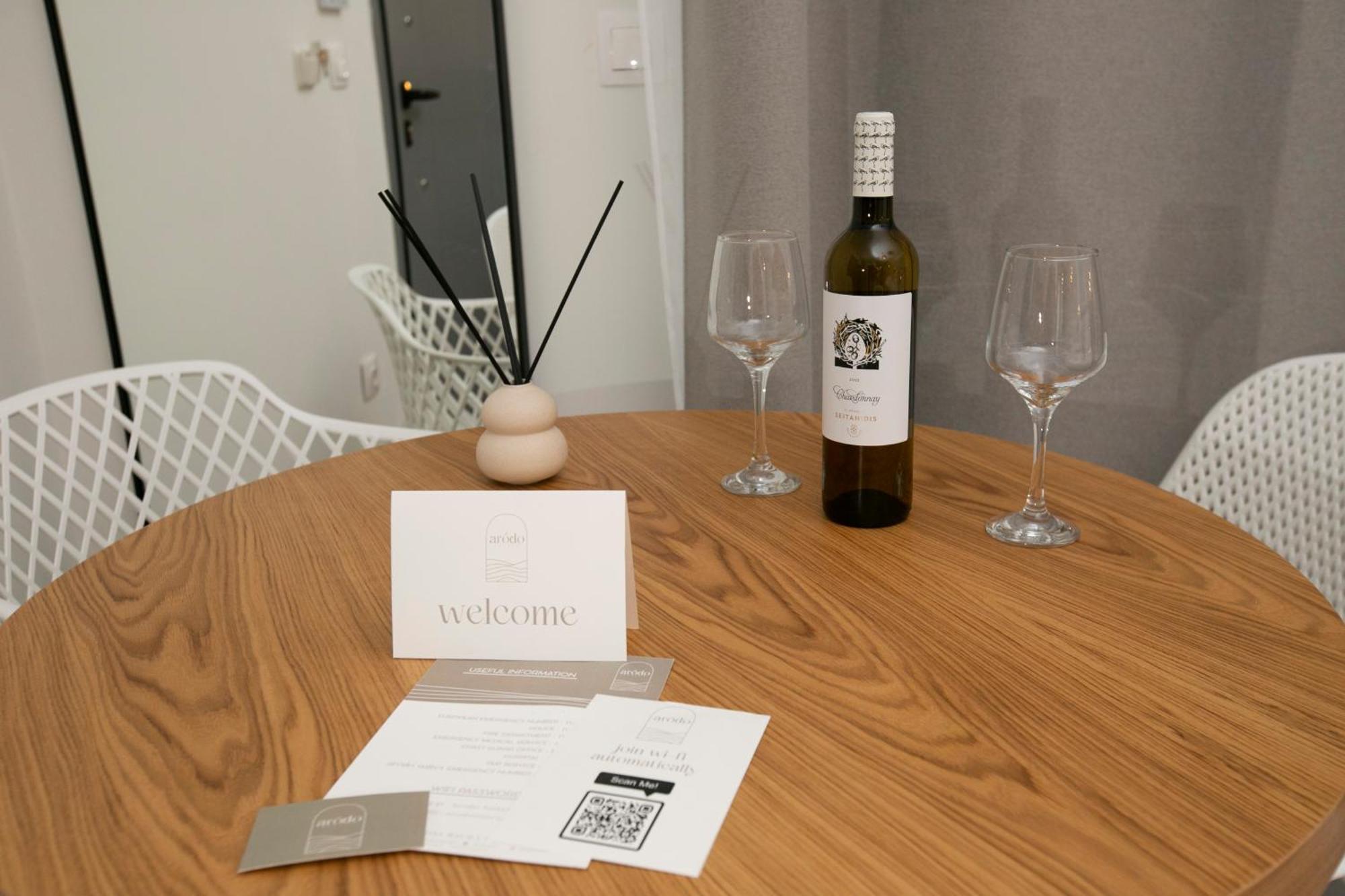 Arodo Suites Nea Iraklitsa Экстерьер фото