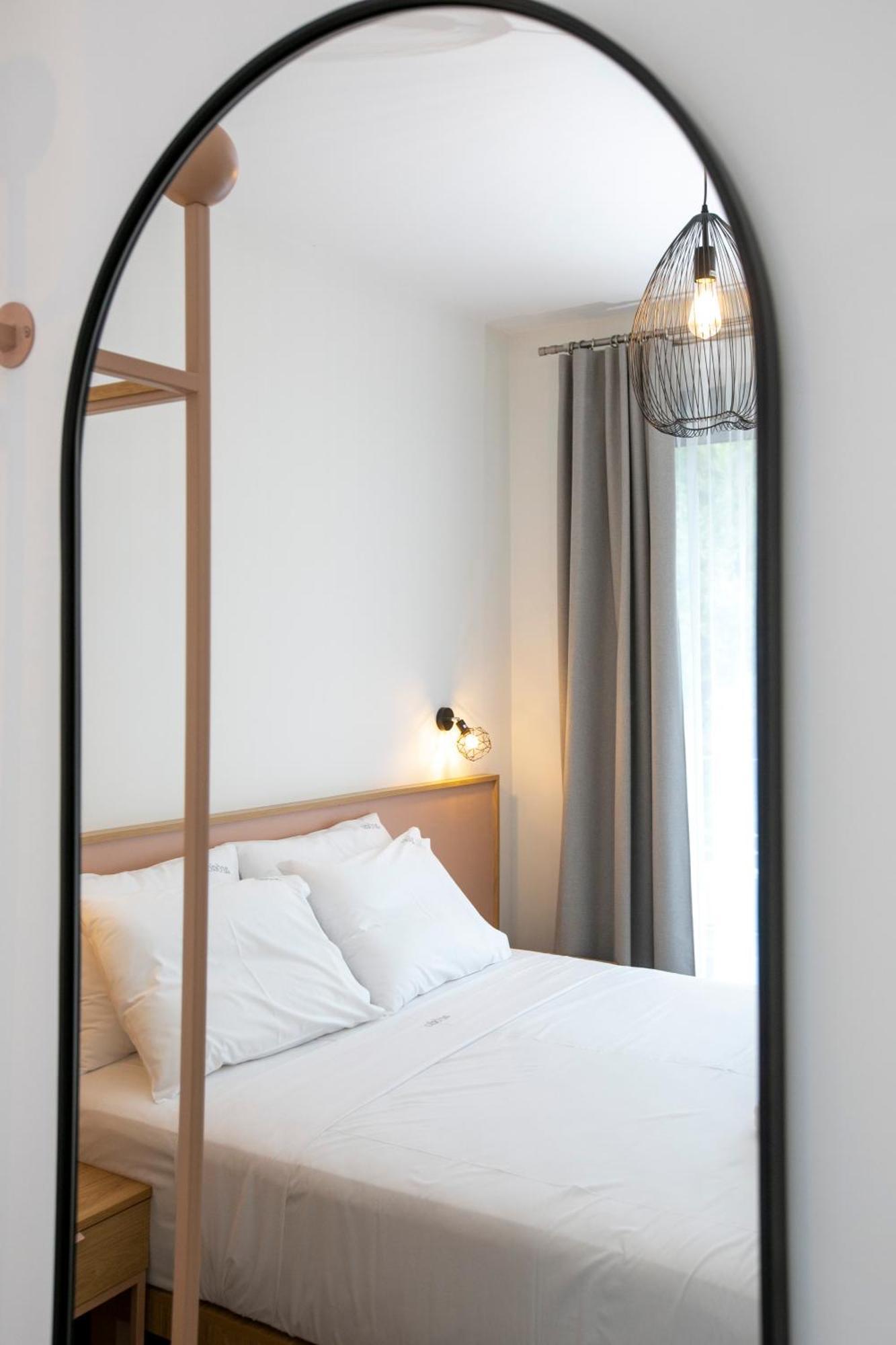 Arodo Suites Nea Iraklitsa Экстерьер фото