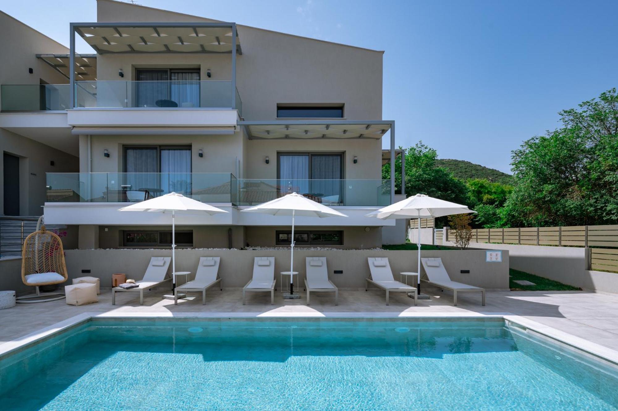 Arodo Suites Nea Iraklitsa Экстерьер фото